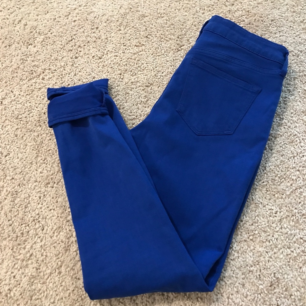 Blue Mid-Rise Jeans